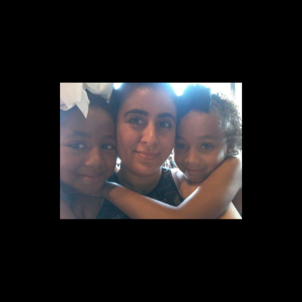 Meet your Posher, Aitza